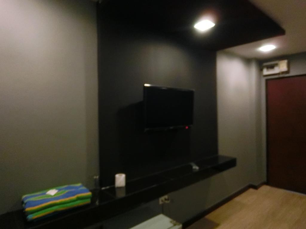 Newyork Suite Hotel Ban Ko  Екстер'єр фото